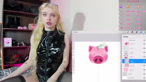 Snapshot of missslola chatting on February 27, 2:43 pm Misss Lola Angel online show from February 27, 2:43 pm