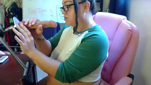 Misssuckalot 3 online show from October 23, 5:58 pm