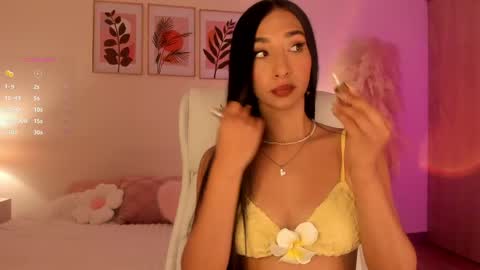 Valeria Davila online show from May 12, 12:58 pm