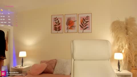 Valeria Davila online show from January 19, 12:48 pm