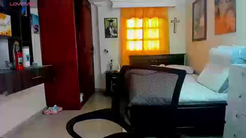 missvalery1 online show from September 9, 8:53 pm