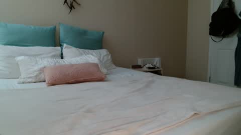 Snapshot of missxmonique chatting on March 4, 4:20 pm Monique  online show from March 4, 4:20 pm