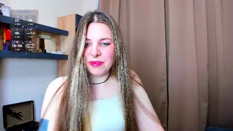 Anya online show from July 29, 6:30 pm