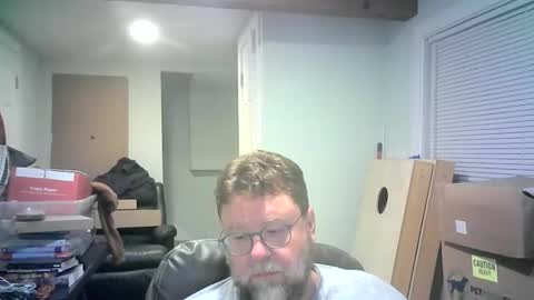 Mr. Happy online show from April 24, 5:31 am