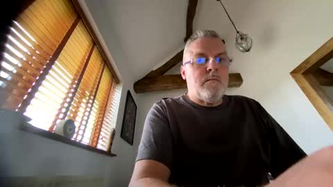 Misterblivs online show from February 19, 2:33 pm