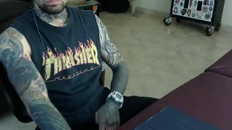     online show from January 8, 6:03 pm