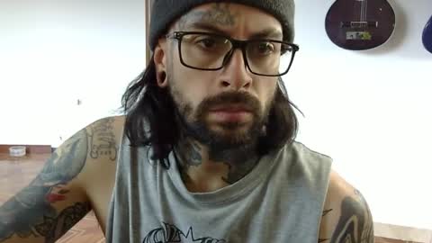     online show from April 20, 6:11 pm