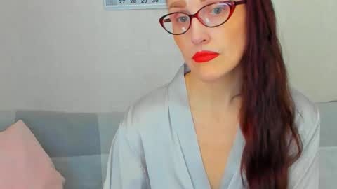 Victoria Eden online show from March 3, 9:38 am