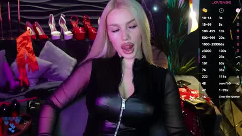 Darsy online show from February 20, 5:20 pm