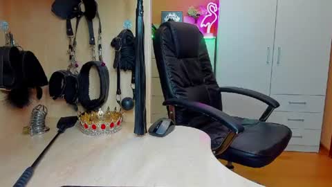 Mistress Kristi online show from July 9, 8:02 pm