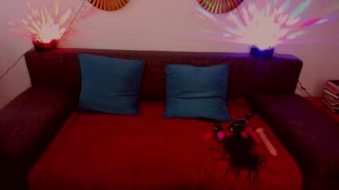 Snapshot of mistress_meg_ chatting on October 15, 7:10 am Meagan online show from October 15, 7:10 am