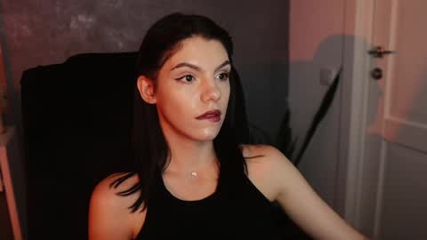 Miss Rochelle online show from December 3, 3:50 pm