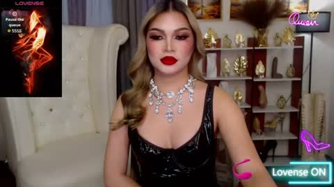 mistressathenna online show from July 7, 8:02 pm
