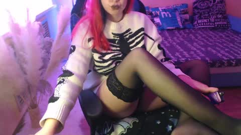 Snapshot of mistressbailey_x chatting on February 21, 2:38 pm Miss Bailey online show from February 21, 2:38 pm