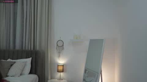 Sindy online show from October 15, 8:15 am