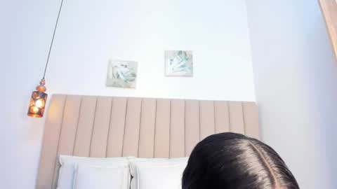 mistt_miaa online show from June 11, 2:53 am