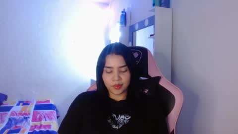 Hanna online show from April 4, 1:12 am