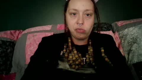 miztrezk online show from February 25, 7:28 pm