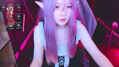 Mizuki online show from November 24, 9:02 pm