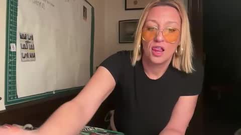 Mizz Storm online show from February 24, 2:03 am