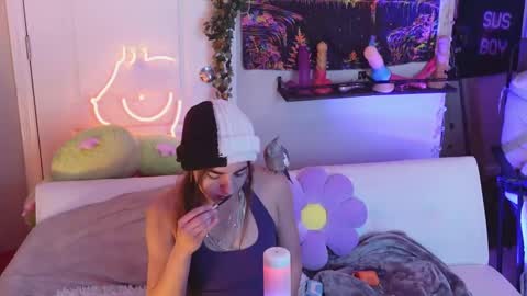 Hera  Tethra Bathtub stream  20k followers  Ask about our custom videos3 online show from March 6, 4:28 pm