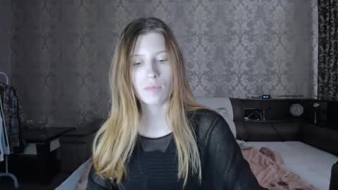 Lili online show from September 10, 1:34 pm