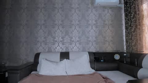 Lili online show from September 16, 10:06 am