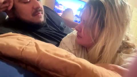 mnbproductions online show from September 17, 2:37 am