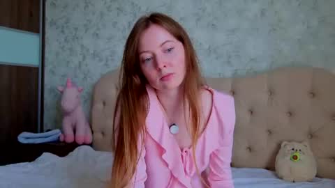 moan_elisa online show from August 5, 10:12 am