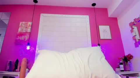 Sophia  online show from July 15, 8:35 pm
