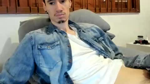 DigBreed online show from November 23, 6:50 pm