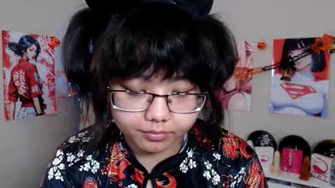 Molly online show from October 31, 5:08 am