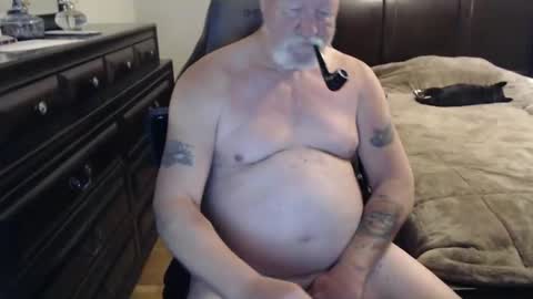 Snapshot of mojochillin chatting on February 17, 5:36 am mojochillin online show from February 17, 5:36 am