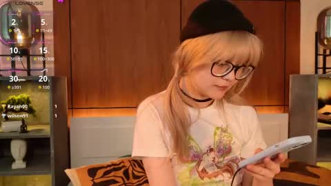 moliqin online show from April 27, 1:52 pm