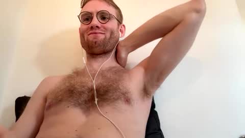 molliter online show from November 1, 3:00 pm