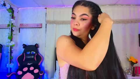 Molly Bick online show from June 8, 2:23 am