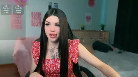 Molly online show from July 20, 10:39 am