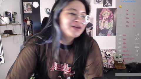 Molly online show from February 4, 6:04 am