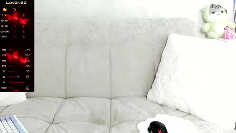 Snapshot of molly_sweetbaby chatting on February 9, 11:36 pm Ill tell you when were private online show from February 9, 11:36 pm