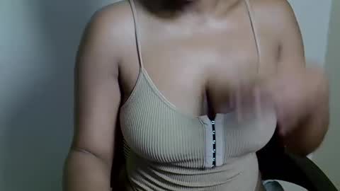 mollyn online show from February 7, 7:44 am