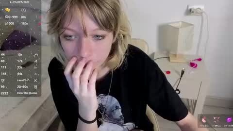 mollysally online show from June 13, 5:29 am