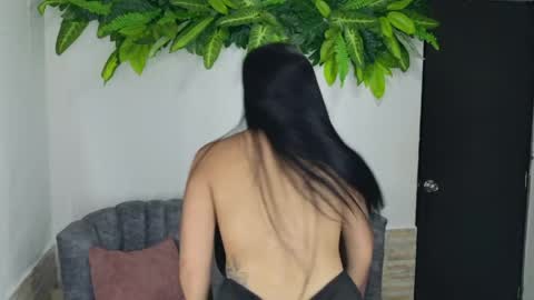 mollysweet11 online show from April 9, 8:47 pm