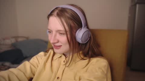 Snapshot of mollytucker chatting on December 20, 2:16 pm mollytucker online show from December 20, 2:16 pm