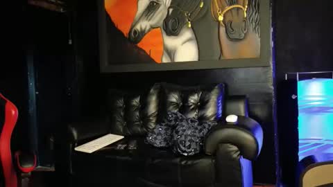 Molotov online show from November 26, 3:37 am