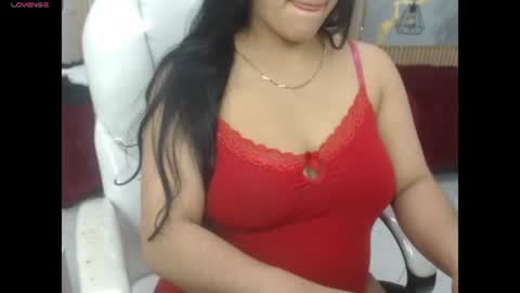mom online show from June 17, 7:52 pm