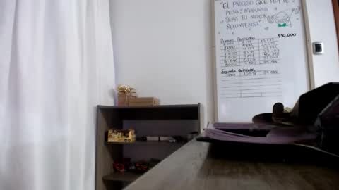 Jelitza online show from September 27, 10:35 am