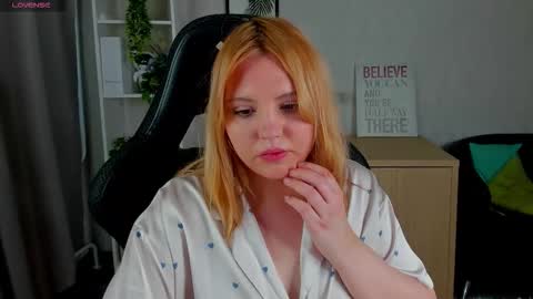 mon1ca_jones online show from February 11, 9:24 am