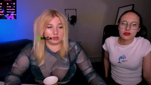 Mona  online show from September 9, 7:36 pm