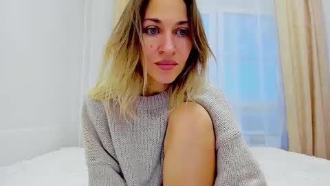 Mona online show from January 9, 5:23 am