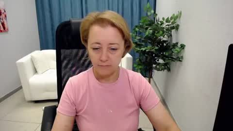 Mona online show from June 14, 11:23 am